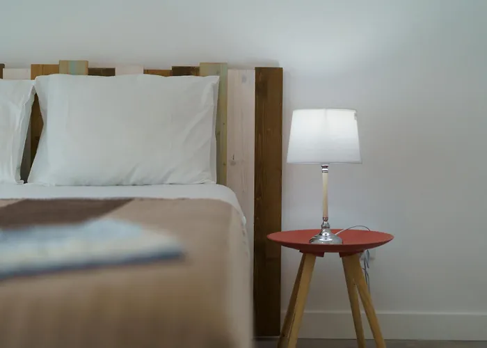 Apartment 104 - Supertubos *