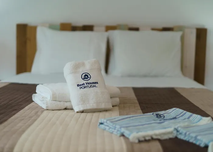 104 - Supertubos Apartment