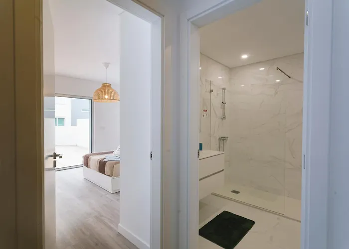 Apartment 104 - Supertubos